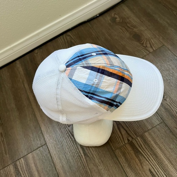 Puma White Mesh Cap - Picture 6 of 9